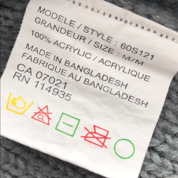 ‼️$10 CLEARANCE ‼️ Cute gray dolly sweater - Picture 6 of 6